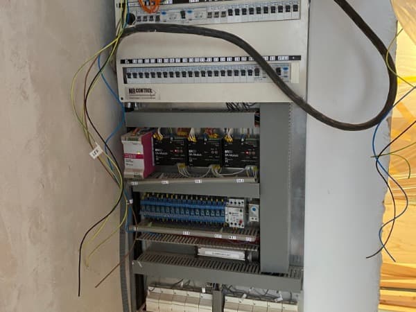 null - 3