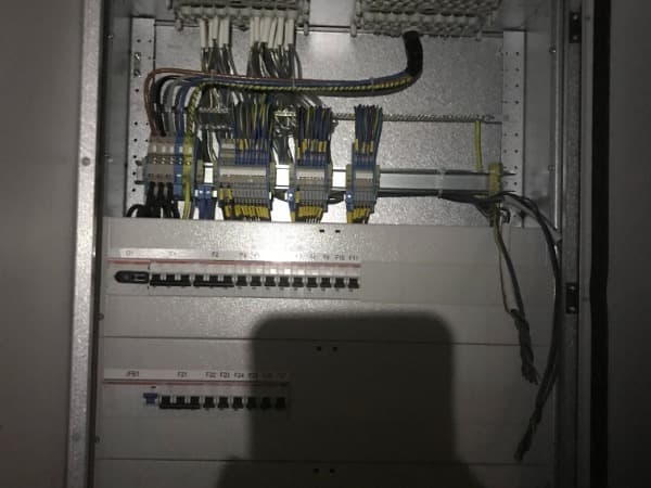 null - 4
