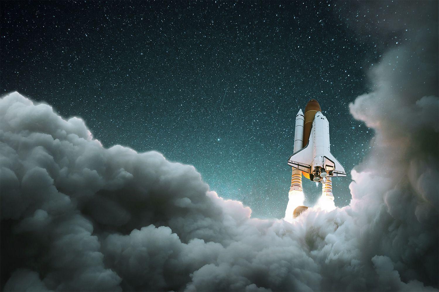 Rymdraket lyfter mot himlen, visualisering av att starta eget företag