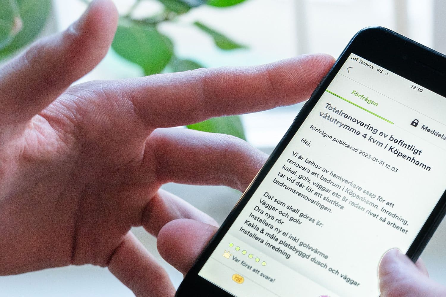 företagare arbetar med Offerta-appen för att få fler kunder