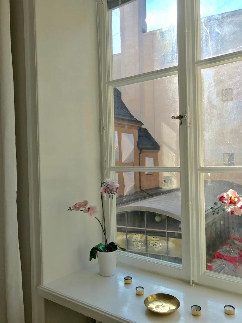 Rörstrandsgatan Vasastan målning och fönsterrenovering i sekelskifteslägenhet - 4